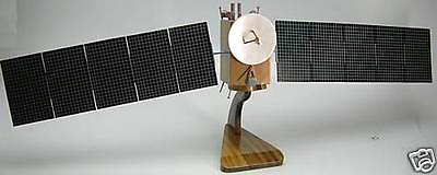 #ad Discovery Mission DAWN NASA Spaceship Desktop Wood Model Big New $648.95