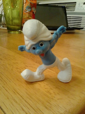 #ad 2013 McDONALDS SMURFS 2 CLUMSY SMURF Figure Happy Meal Toy #9 $1.36