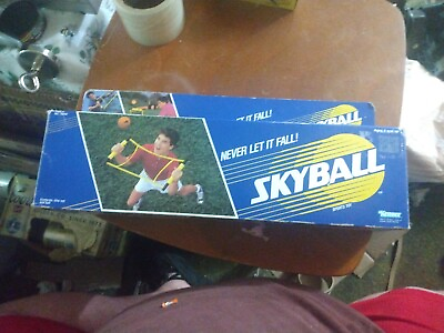 #ad Kenner toys vintage very rare Never Let It Fall Skyball game cib $30.00