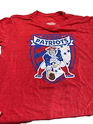 #ad New England Patriots T Shirt Men’s Large Short Sleeve Retro Look NFL Shirt $12.49