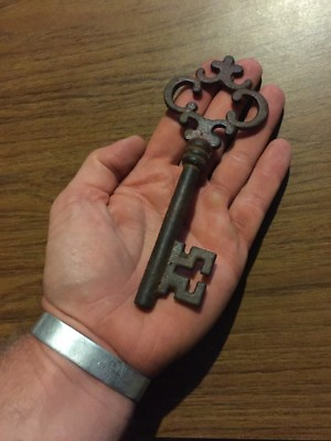 Victorian Master Door Cast Iron Skeleton Key HUGE Cathedral Patina Collector WOW $13.96