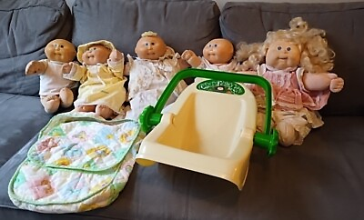 #ad Vintage Cabbage Patch Kids Xavier Roberts Diaper Bag And Carrying Seat 5 Dolls $35.00