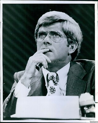 #ad 1983 Actor Phil Donahue Impressed With Changes Talk Show Host 8X10 Vintage Photo $17.99